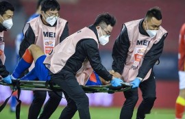 电子竞技网站最新下载-申花球迷和浦和球迷